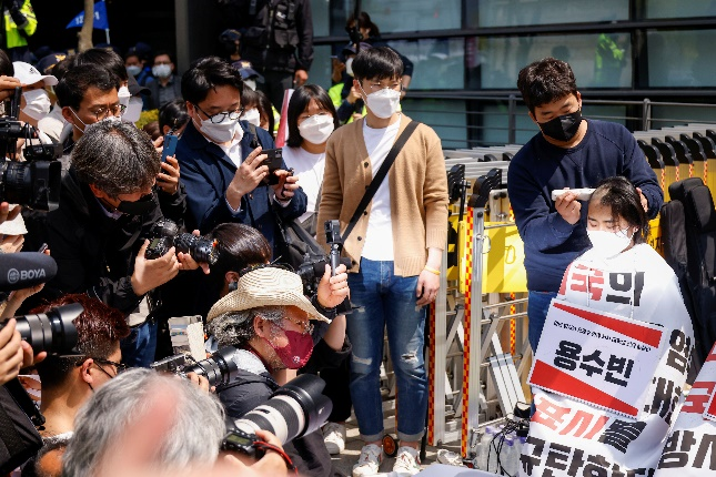 Protest shaving (2).png