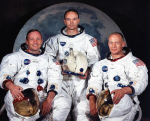 Colony on the Moon (4).jpg