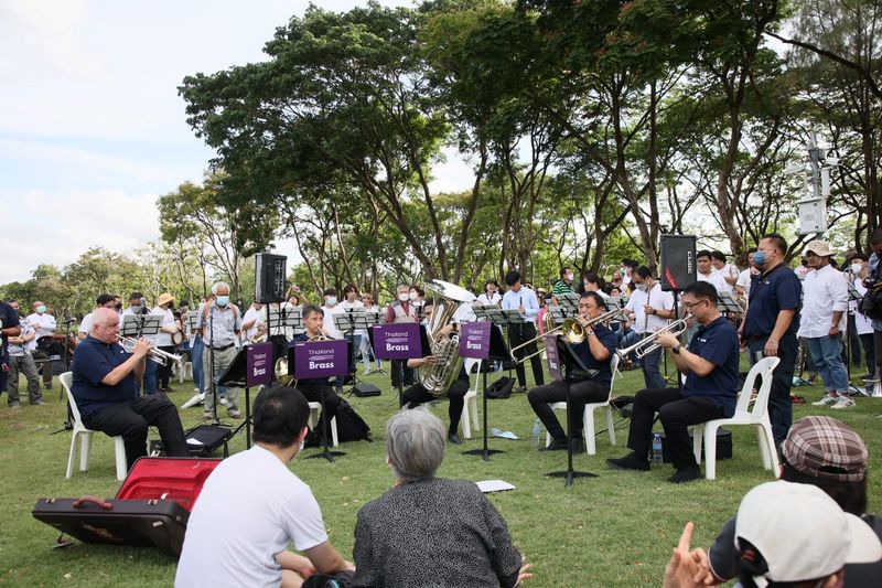 ไฟล์:Music in the Garden (2).jpg