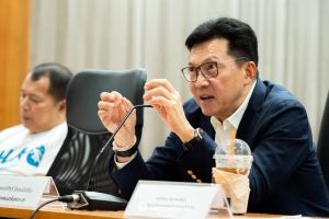 Hackathon and Thai politics (4).jpg